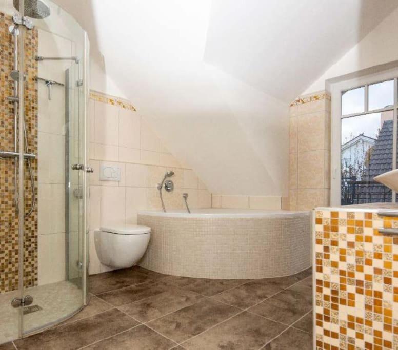 Phantastisches Haus Mit Pool Direkt In Muenchen Екстер'єр фото
